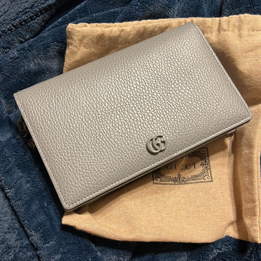 Gucci GG Marmont chain wallet